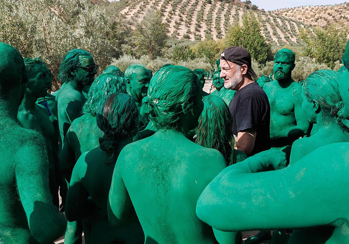 Around 800 nude volunteers from 26 countries participate in large-scale art installation to